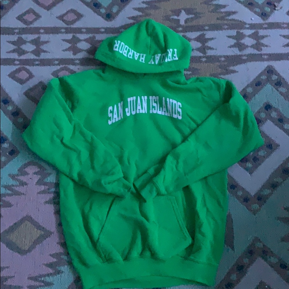 GILDAN SWEAT SHIRT
